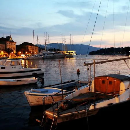 Comfortable In * Stari Grad (Hvar)