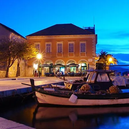 Comfortable In * Stari Grad (Hvar)