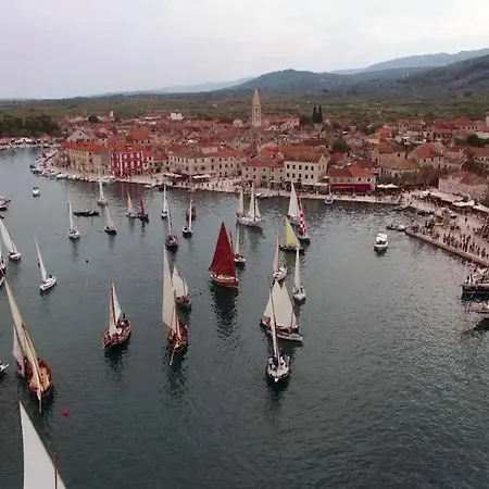Comfortable In * Stari Grad (Hvar)