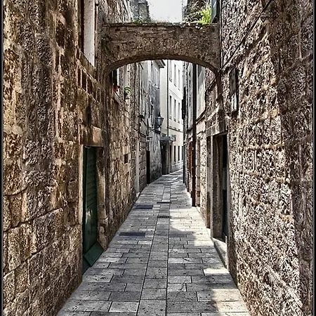 Hvar Your Perfect *